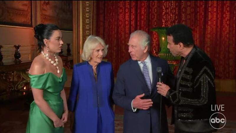 Le roi Charles III et la reine Camilla font une apparition surprise au concours de chant américain American Idol