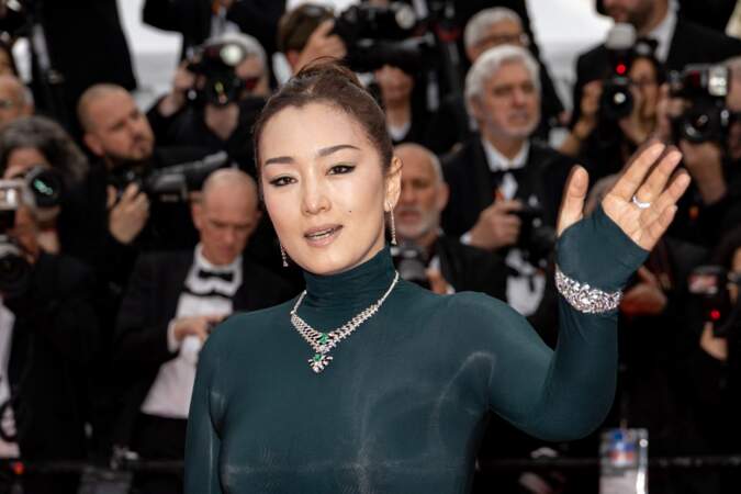 Gong Li - Montée des marches du film « Jeanne du Barry » pour la cérémonie d’ouverture du 76ème Festival International du Film de Cannes, au Palais des Festivals à Cannes. Le 16 mai 2023