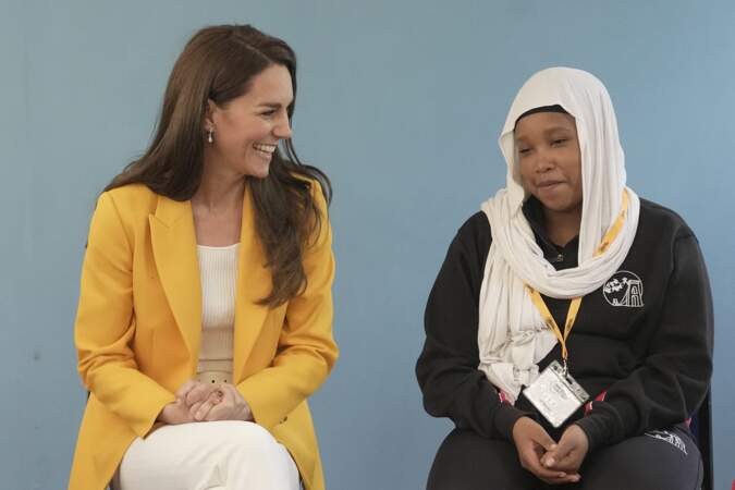 Cette rencontre entre Kate Middleton et ces jeunes femmes venues de classes sociales diverses s'est déroulée dans la bonne humeur 