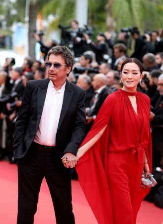 Jean-Michel Jarre et sa compagne Gong Li au 76ème Festival International du Film de Cannes