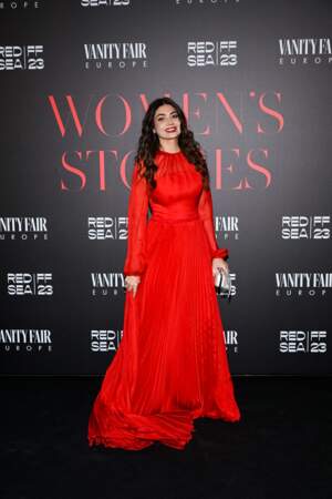 Honayda Serafi au photocall de la soirée de gala "Women Stories by Vanity Fair" lors du 76ème Festival International du Film de Cannes