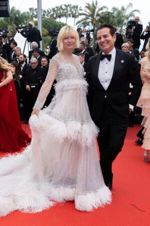 Eugenia Kuzmina et sa robe à plusieurs étages de volants Alin Le'Kal au Festival de Cannes