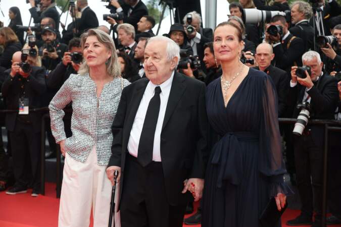 Caroline de Monaco, Paul Rassam et Carole Bouquet à la montée des marches de « Killers of the flower moon » de Martin Scorsese au 76e Festival international du film de Cannes le 20 mai 2023