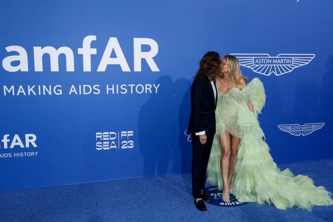 Heidi Klum et son mari Tom Kaulitz follement amoureux lors du photocall de l'Amfar 2023, le 25 mai 2023