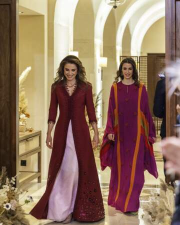 Rajwa Al Saif est accordée à sa belle-mere, la reine Rania de Jordanie. Le 7 mars 2023