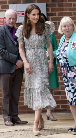 Kate Middleton et sa robe à fleurs  à Londres, le 25 juin 2019