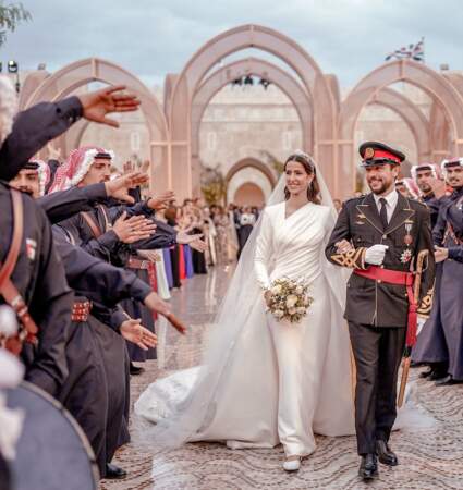 Mariage du prince Hussein de Jordanie et de Rajwa al Saif au palais Zahran à Amman (Jordanie), le 1er juin 2023. La future princesse est élégante dans une création épurée signée Elie Saab 