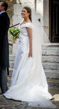 La robe de mariée en drapée blanc signée Elie Saab de la princesse Alexandra de Luxembourg, le 29 avril 2023