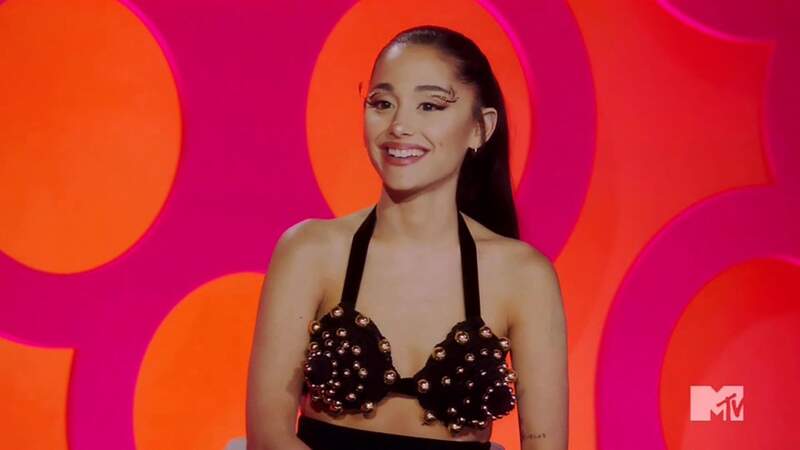La chanteuse Ariana Grande dans l'émission "RuPaul Drag Race", tournée à Los Angeles, le 8 janvier 2023.