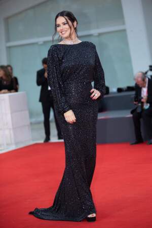 Adriana Lima à la première de "The Killer" au 80ème Festival International du Film de Venise