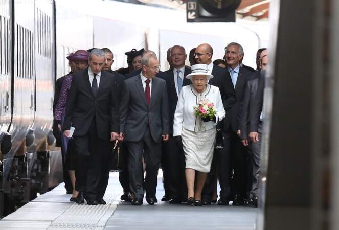 Juin 2014 : pour sa dernière visite d'État en France, Elizabeth II arrive à Paris en train 