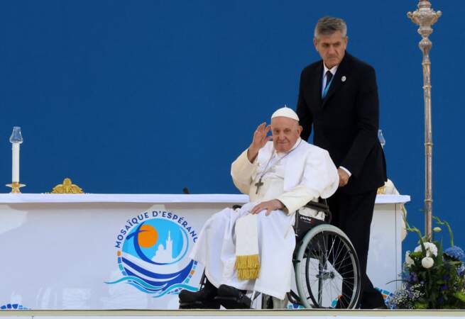 Le pape François lors de sa messe célébrée au stade Vélodrome de Marseille