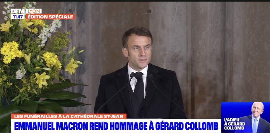 Emmanuel Macron rend hommage à Gérard Collomb lors de ses obsèques le 29 novembre 2023, en la cathédrale Saint-Jean, dans le Vieux-Lyon