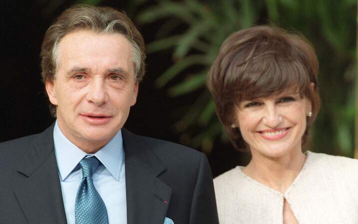 Michel Sardou et son épouse Anne-Marie Périer le jour de leurs noces en 1999