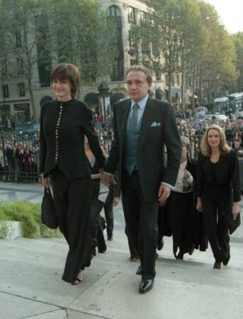 Anne-Marie Périer et son mari Michel Sardou au mariage de Romain Sardou et Francesca Gobbi en l'église La Madeleine à Paris le 16 octobre 1999