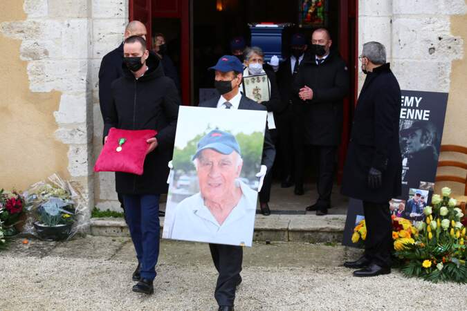 Les obsèques de Rémy Julienne se sont déroulées sur invitation en raison de la pandémie de coronavirus