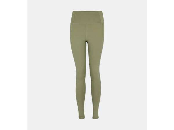 Legging nylon stretch taille haute, 68€, Girlfriend Collective label Go for Good