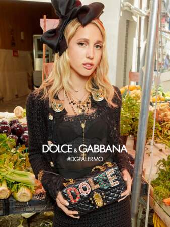 Maria-Olympia de Grèce a déjà prêté son visage aux créateurs Dolce & Gabbana pour leur campagne de prêt-à-porter automne-hiver 2017-2018.