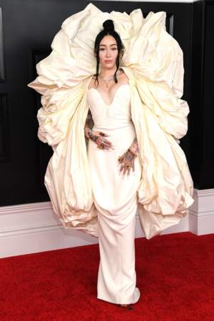 La soeur de Miley Cyrus, Noah Cyrus, portait une création Haute Couture signée Schiaparelli aux Grammy Awards