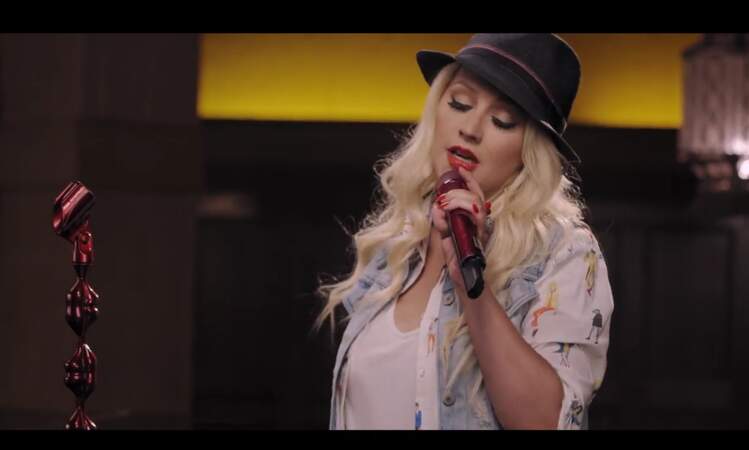 Christina Aguilera en chemise G.Kero