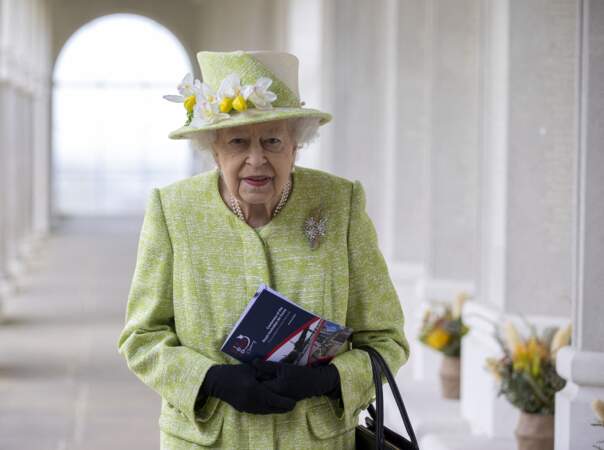 La reine Elisabeth II assiste à un service pour marquer le centenaire de la Royal Australian Air Force au CWGC Air Forces Memorial à Runnymede, Royaume Uni, le 31 mars 2021.