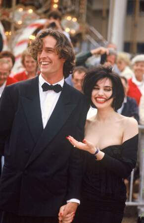 Beatrice Dalle et Rupert Everett, à Cannes, en 1988
