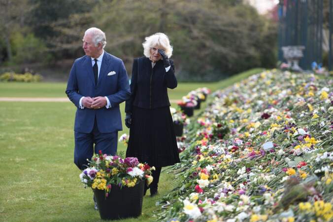 Le prince Charles et Camila Parker-Bowles sont apparus très émus face aux nombreux hommages rendus au prince Philip.