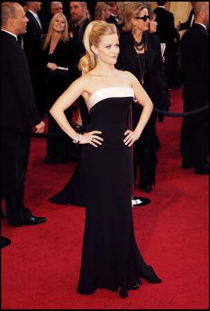 Reese Witherspoon et sa queue de cheval haute, aux Oscars 2011