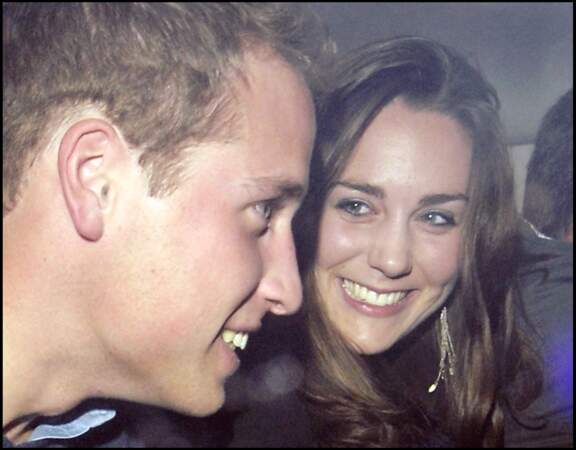 Le prince William et Kate Middleton le 7 décembre 2006 à la sortie d'un nightclub à Londres