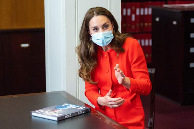 Kate Middleton publie aujourd'hui (le 7 mai) son tout premier album, "Hold Still : A portrait of Our Nation in 2020", 100 portraits en Grande-Bretagne en pleine pandémie.