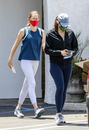 Jennifer Garner et sa fille Violet sortent d'un club de gym de Los Angeles, le 8 mai 2021