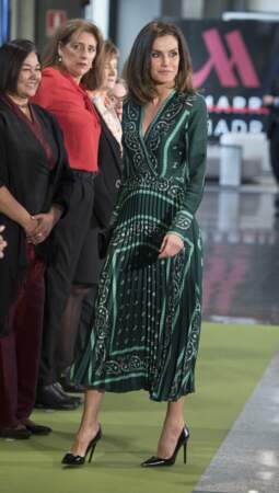Letizia d'Espagne a porté cette robe Sandro pour la première fois en 2018.