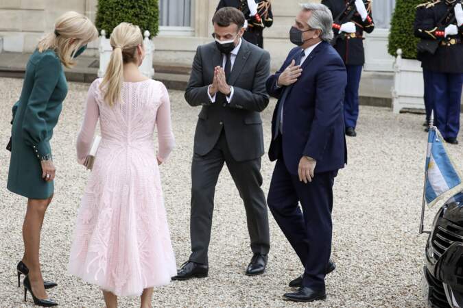 Emmanuel et Brigitte Macron accueillent Fabiola Yanez et Alberto Fernández  à l'Élysée ce mercredi 12 mai 
