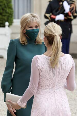 Brigitte Macron face à Fabiola Yanez, le 12 mai 2021 à Paris