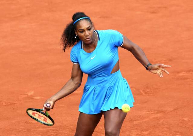 Serena Williams en bleu flashy à Roland Garros en 2016