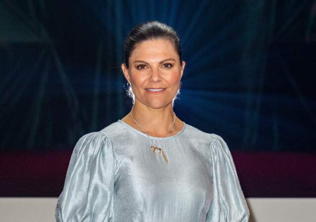 Victoria de Suède rend hommage avec ses bijoux à la créatrice de Fifi brindacier le 31 mai 2021