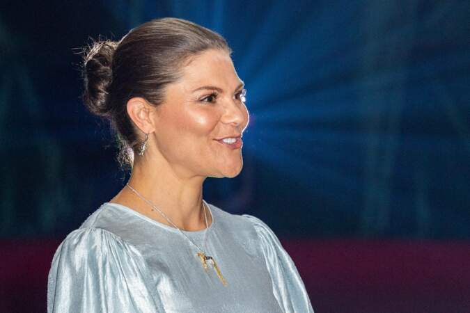 Victoria de Suède porte des boucles d'oreilles à l'effigie de Fifi Brindacier