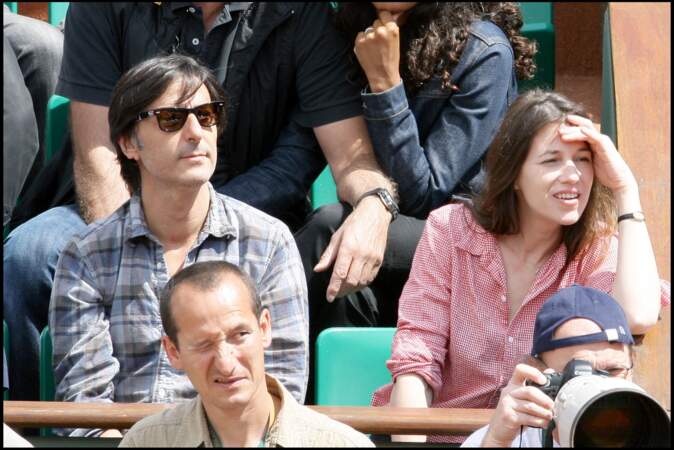 Charlotte Gainsbourg et son mari Yvan Attal à Roland-Garros en 2009