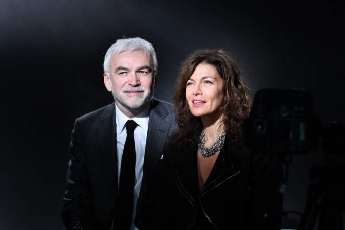 Pascal Praud et sa compagne Catherine ont joué le jeu à la cérémonie de clôture du 7 ème Festival de cinéma et musique de film de La Baule, le 26 juin 2021