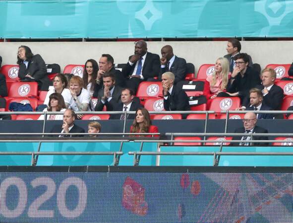 Parmi le footballeur David Beckham et le chanteur Ed Sheeran, le prince George a pris place ans les tribunes du stade de Wembley à Londres, ce mardi 29 juin 2021