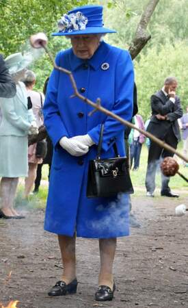La reine Elizabeth II lors d'une visite à un projet communautaire à Glasgow, le 30 juin 2021