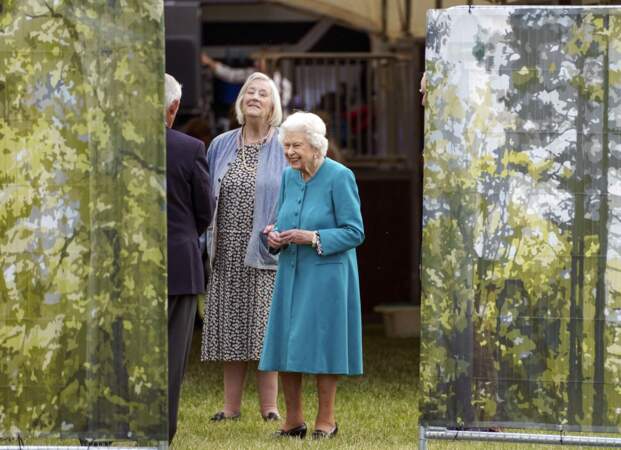 La reine Elizabeth II de très belle humeur pour assister au Royal Windsor Horse Show à Windsor le 1er juillet 2021.