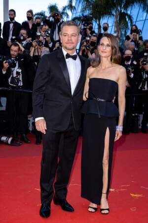 Camille Cottin a posé au côté de Matt Damon au moment de la montée des marches du film "Stillwater" lors du 74ème Festival International du Film de Cannes, le 8 juillet 2021