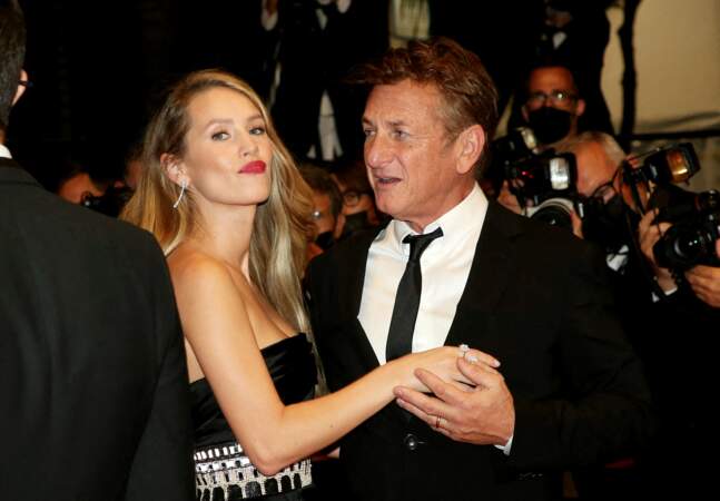 Sean Penn et sa fille Dylan Penn pour la présentation du film Flag Day lors du Festival de Cannes ce 10 juillet 