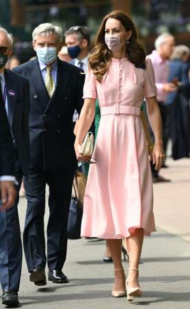 Classe comme à son habitude, Kate Middleton a fait sensation à son arrivée à la finale homme de Wimbledon ce 11 juillet 