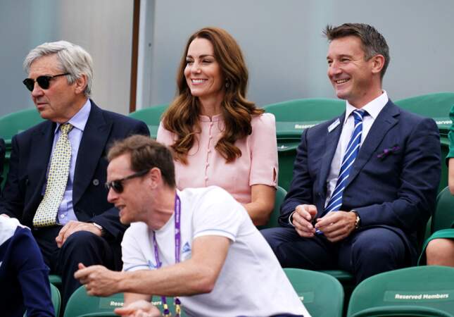 Père et fille sont apparus souriant dans les gradins lors de la finale homme de Wimbledon ce 11 juillet 