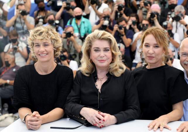 Cécile de France, Catherine Deneuve et Emmanuelle Bercot, le trio de charme au Festival de Cannes ce 11 juillet 