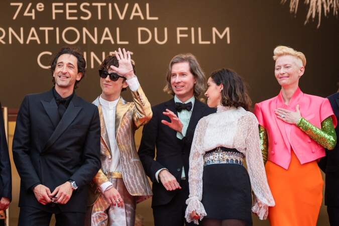 Adrien Brody, Timothée Chalamet, Wes Anderson, Lyna Khoudri, Tilda Swinton très chics pour venir présenter « The French Dispatch» lors du 74ème festival de Cannes.