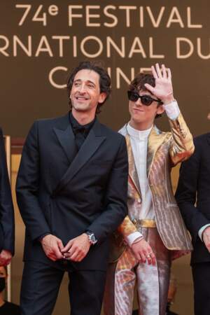 Adrien Brody et Timothée Chalamet très élégants pour présenter le dernier film de Wes Anderson « The French Dispatch»  à Cannes.