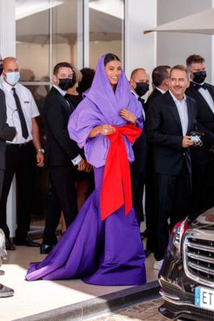 Tina Kunakey majestueuse en robe Maison Valentino au 74 ème festival international du film à Cannes